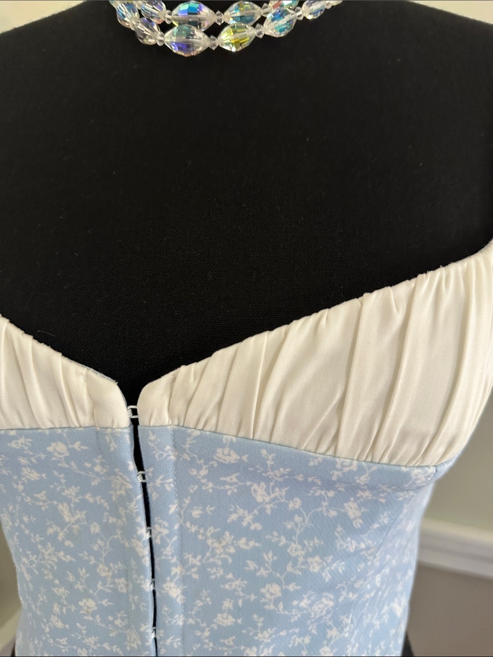 Rumored Cream & Light Blue Floral Bustier Crop Top(B) - Picture 4 of 13